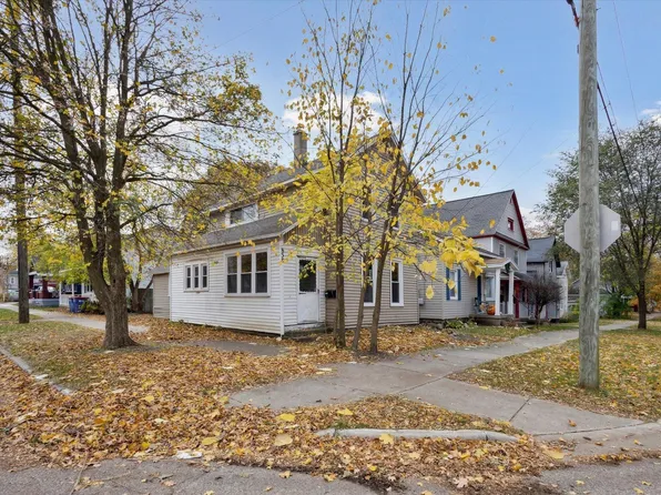 838 Veto St NW, Grand Rapids, MI 49504