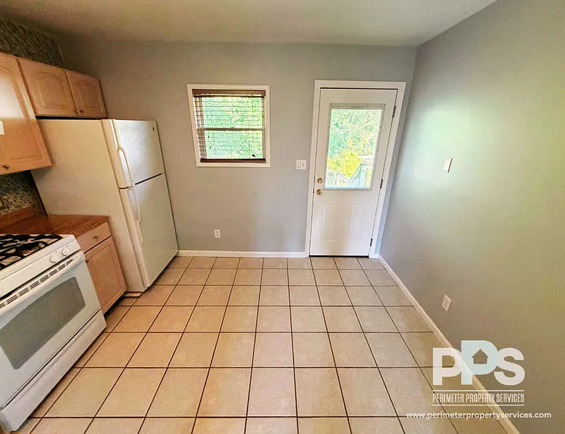 615 Boulevard SE — Photo 3