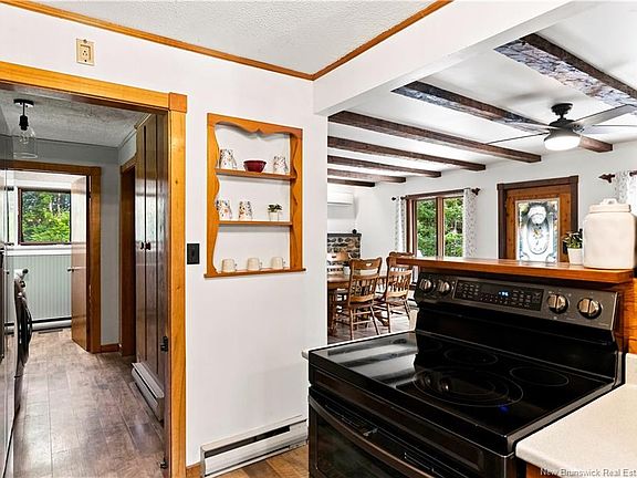 5th image of 26 Silva Ln
