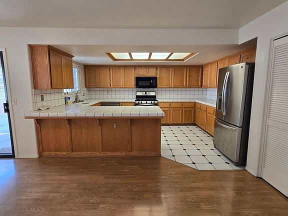 2nd image of 299 Alyssum Cir