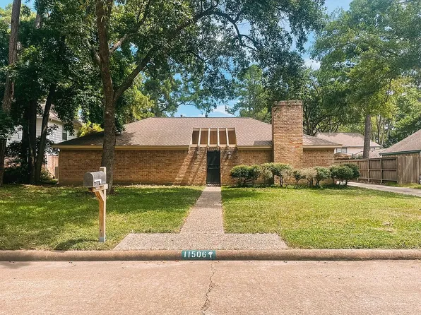 11506 Pebbleton Dr, Houston, TX 77070