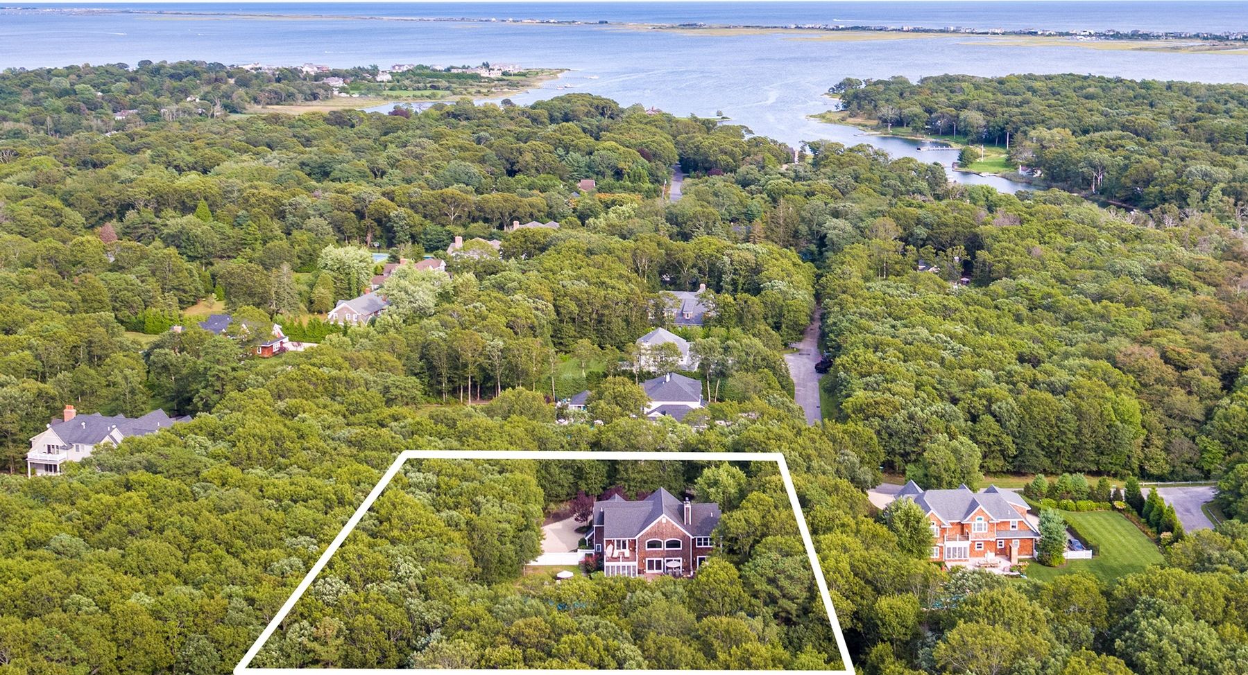 37 Arbutus Rd in Quogue Out East