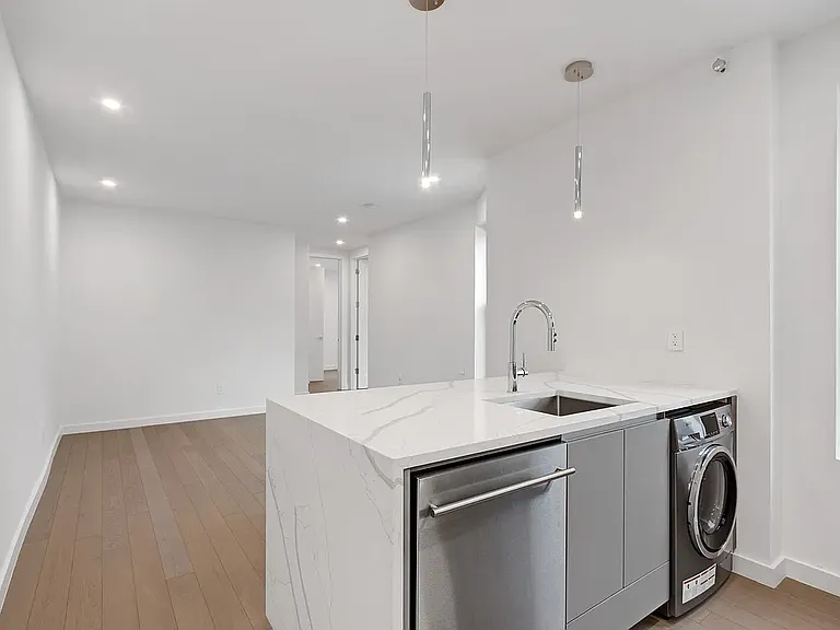 19 Wyckoff St #22 — Photo 2