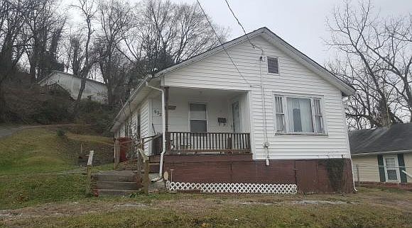 1st image of 622 E Pine St