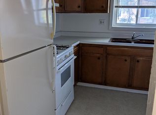 766 N Linden Ave APT 204, Waukegan, IL 60085