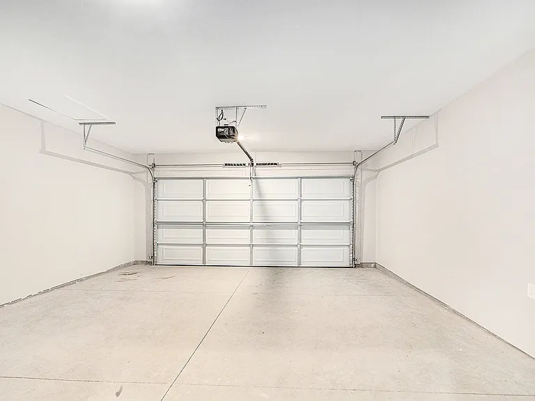 SummitTownhomes_3Bedrooms_Garage