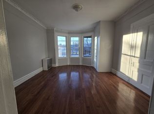 588 Hunterdon St #1C, Newark, NJ