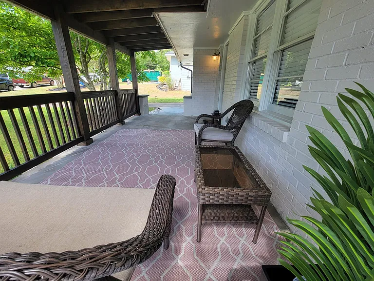 2116 Trailwood Rd — Photo 5