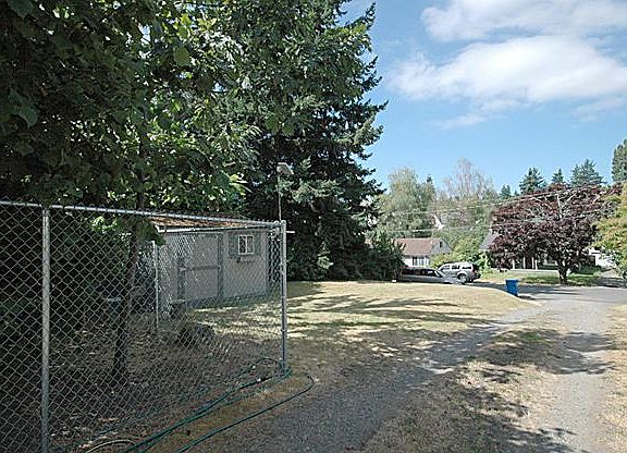 2nd image of 14520 31st Ave NE