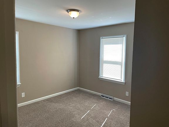 4th image of 1107 Julian St