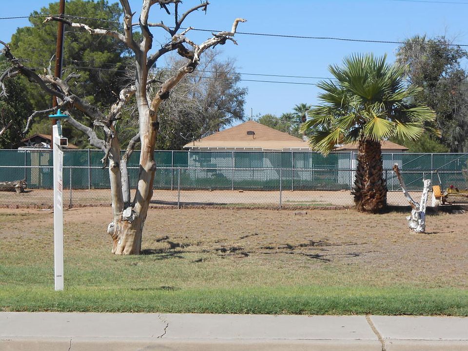 1st image of 909 N Brown Ave