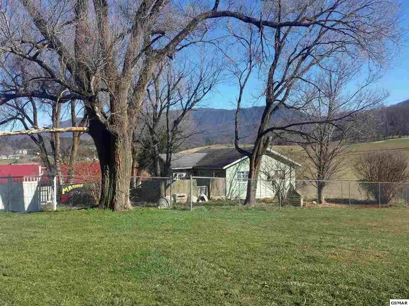 4012 Newport Hwy, Sevierville, TN 37876