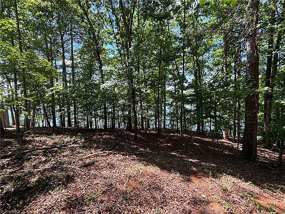 5th image of 145 Beacon Ridge Dr #13