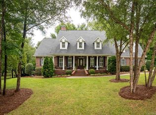 8701 Kentucky Derby Dr, Waxhaw, NC 28173