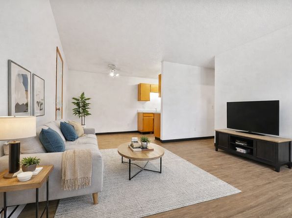 611 W Van Weiss Blvd #4-29