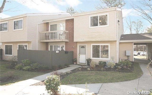 226 Springmeadow Drive UNIT D, Holbrook, NY 11741 | Zillow