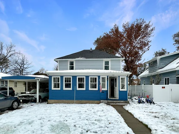 809 3rd Ave W, Williston, ND 58801