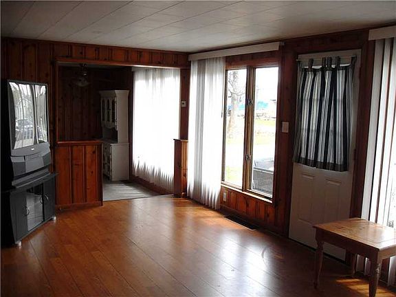 4th image of 10736 Pymatuning Ave
