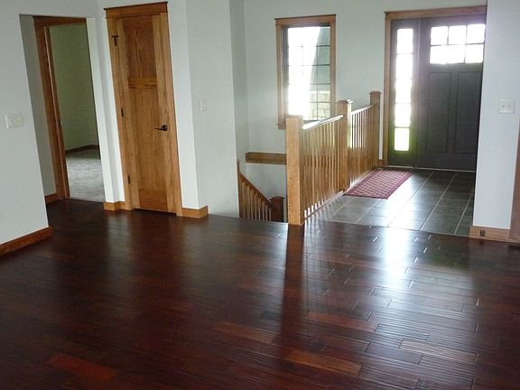 2nd image of 1909 Greenhill Dr.