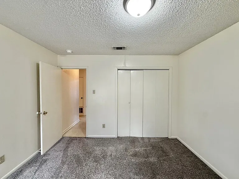 1708 Alpine Rd #C1 — Photo 11