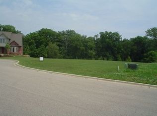 5 Countryview Ct, Washington, IL 61571