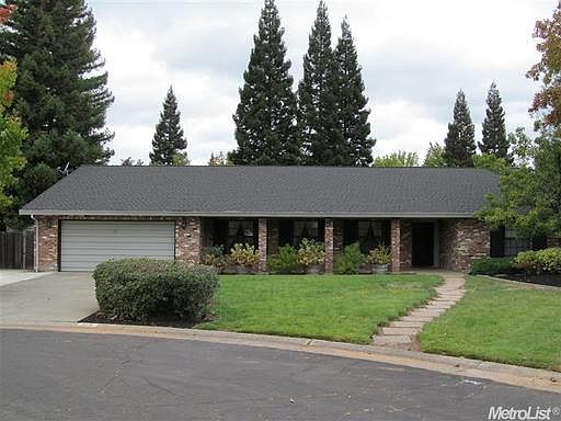 1st image of 125 Grey Canyon Dr