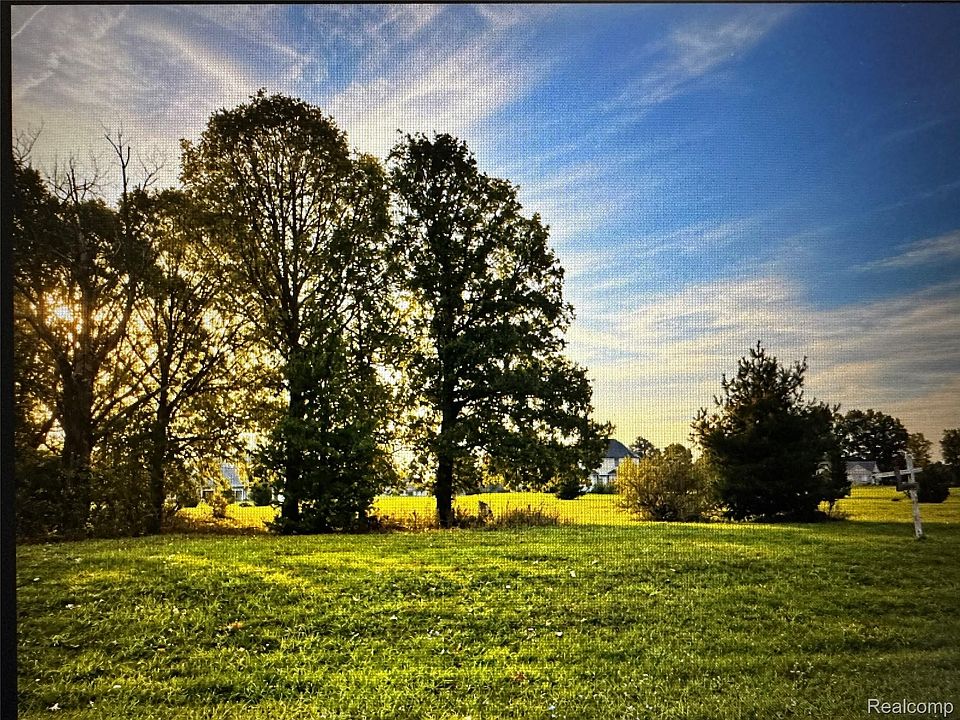 2nd image of 72 Regional Way