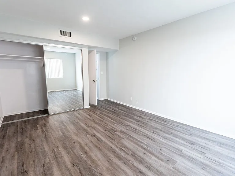 4432 Coldwater Canyon — Photo 16