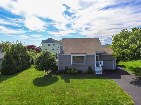 3rd image of 49 White Swan Dr