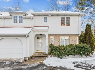 16 Grant Ave #16, Wellesley Hills, MA 02481