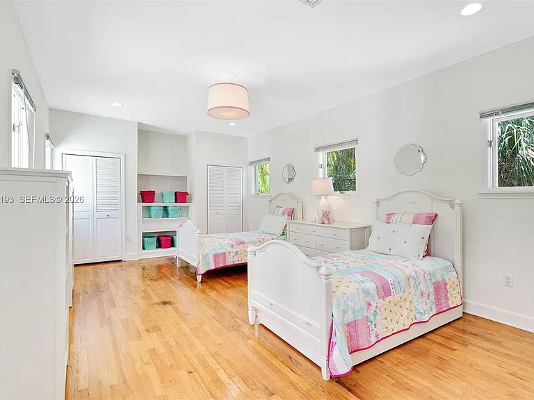 3930 Crawford Ave — Photo 16