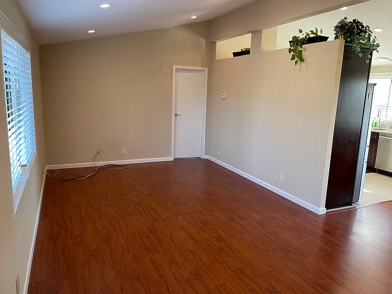 22493 Prospect Hts — Photo 6