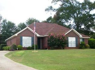 506 Richfield Rd, Deatsville, AL 36022