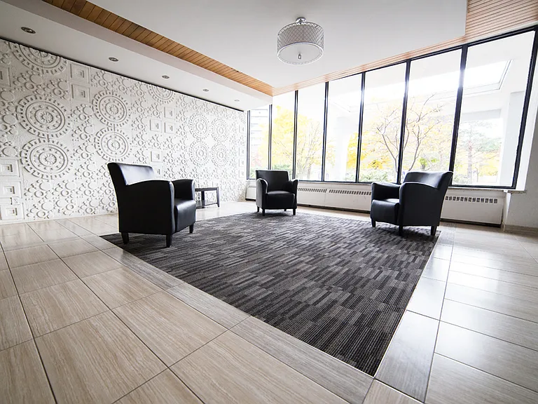 30 Fontenay Ct — Photo 4