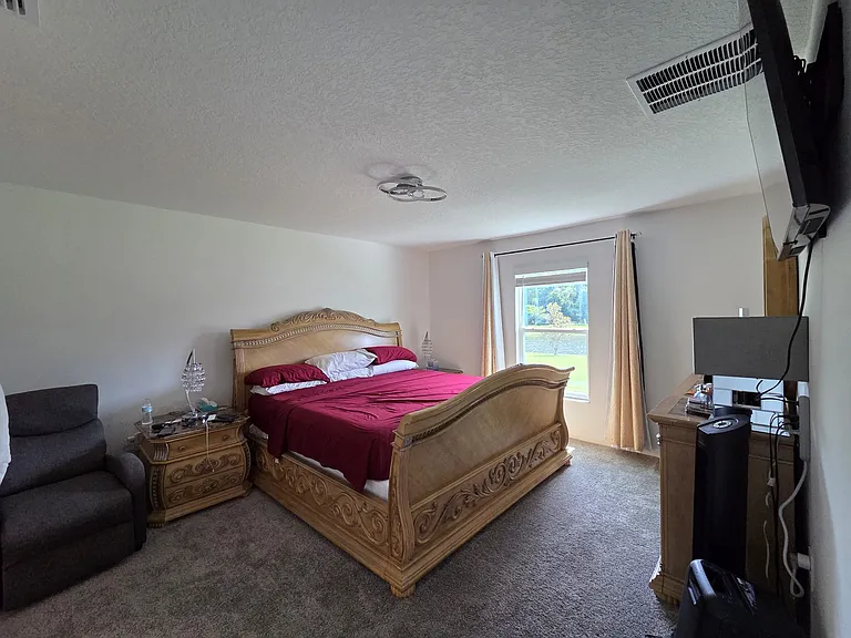 3949 Ambrose Ave — Photo 12