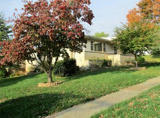 375 Oak St, Gasconade, MO 65061