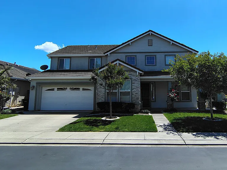 13606 Brook Way — Photo 1