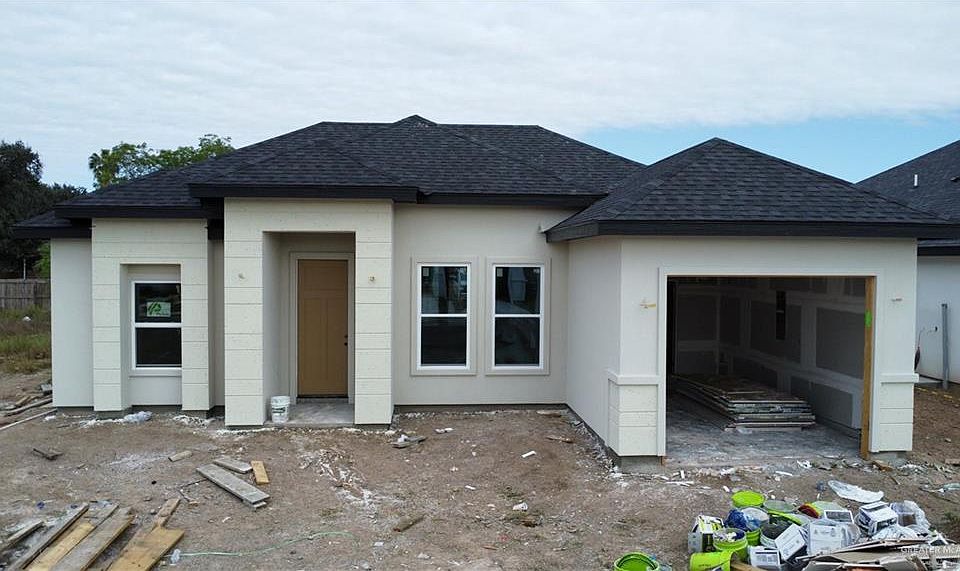 1st image of 409 Liza St