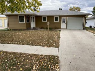 462 Davlin St, Gettysburg, SD 57442
