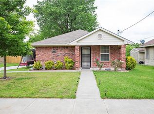 204 S Manson St, Wolfe City, TX 75496