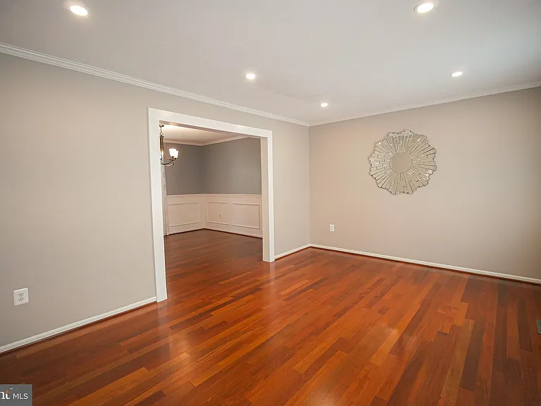 13210 Nickleson Dr — Photo 14