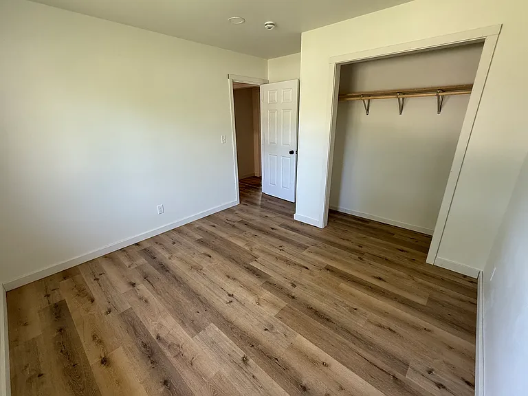 2802 SW Glenbrooke Ct — Photo 3