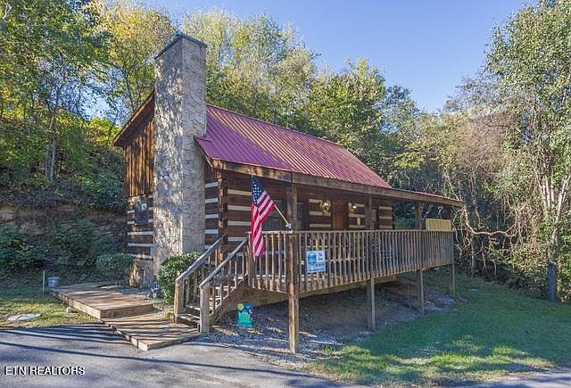 1st image of 428 Hideaway Ridge Cir