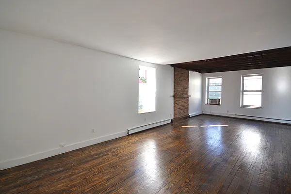 Rented by Bold New York | media 30