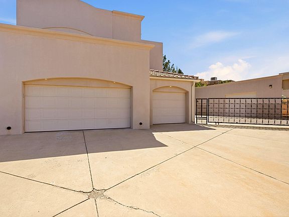 4th image of 608 Posada Ct SE