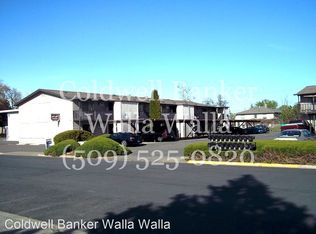 1027 SW Puff Ln APT J, College Place, WA 99324