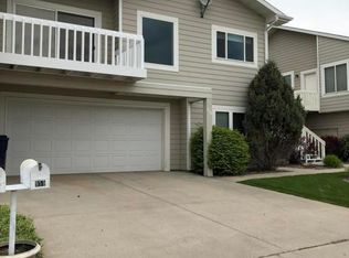 959 Valley View Dr, Great Falls, MT 59404