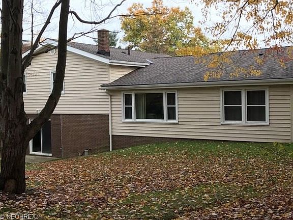 2nd image of 10060 Meadow Dr
