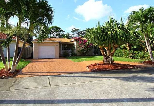1st image of 445 NE 90th St