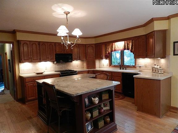 5th image of 24797 Tricia Dr